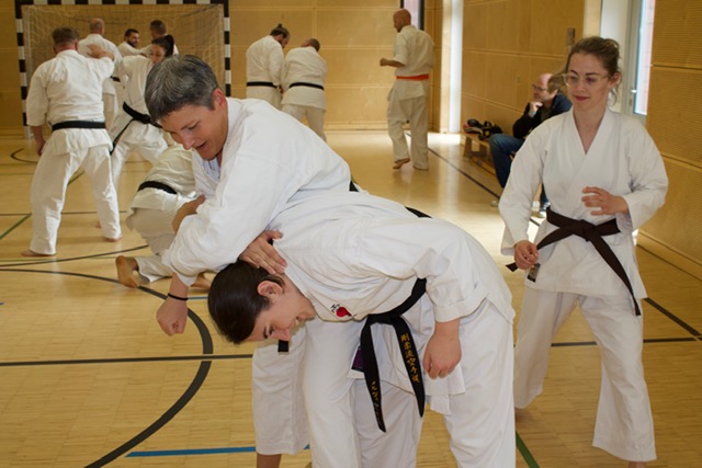 Aus unseren Dojos: „Defend yourself using Karate“ in Neuss