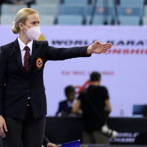 Eva Mona Altmann als Referee in Dubai (Foto: Kraußer, DKV)