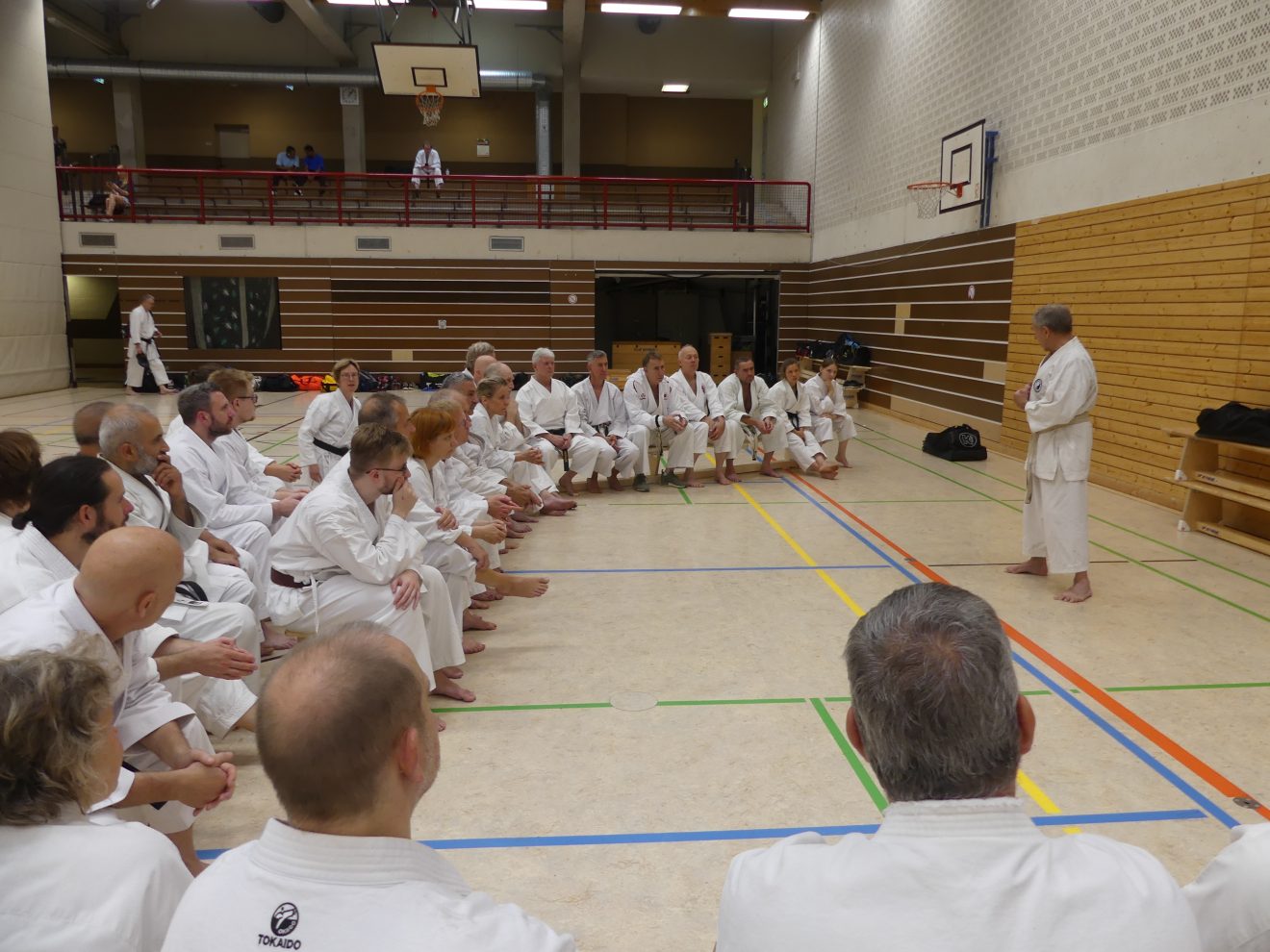 Über 200 Karateka trainieren beim 6. Shotokan-Tag im KDNW