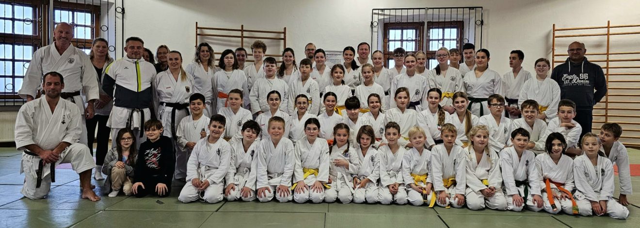 Aus unseren Dojos: 50 Kids beim Karate-Wochenende auf der Wewelsburg