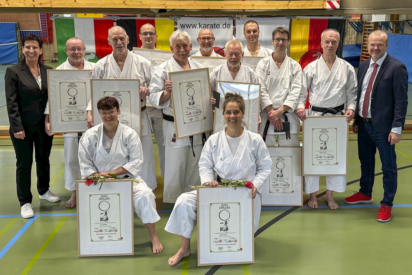 Erfolgreiche Shotokan-Dan-Prüfung in Bünde am 29. Mai 2025