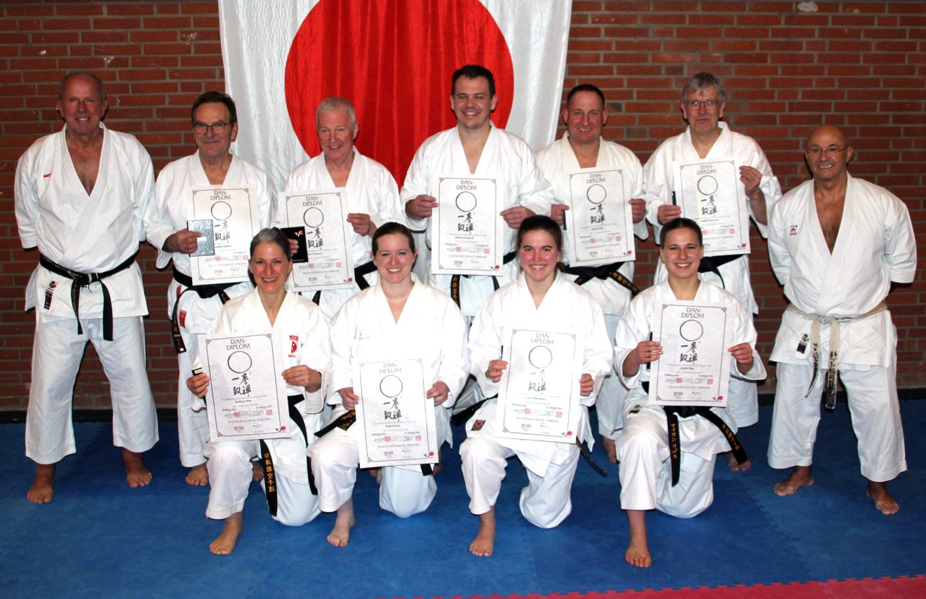 Shotokan: Neue Shodane und Nidane in Bedburg-Hau
